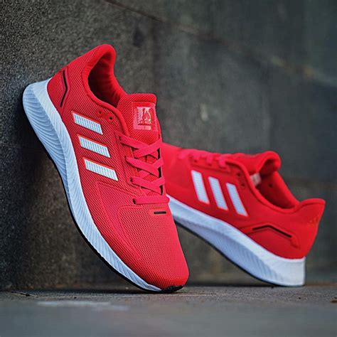 harga sepatu adidas falcon original